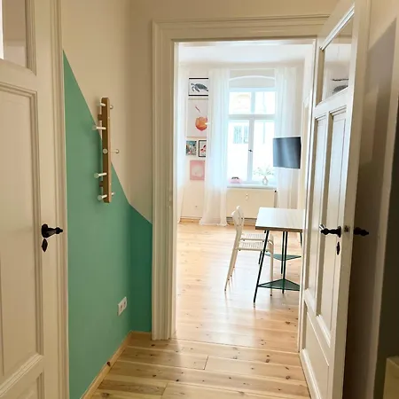 Apartment Einzigartiges Design Loebau